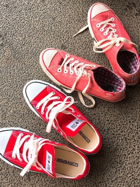 「CONVERSE（コンバース）のアイテム（Sneakers、レッド系）」を使った、OLUBOBOさん（レディース・154cm）の春コーディネート