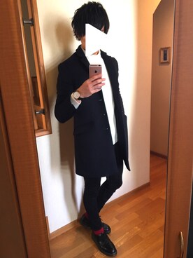 「ダニエルウェリントン」｜「アイテム（チェスターコート）」を使った、ふくちゃんさん（メンズ・175cm）の冬コーディネート