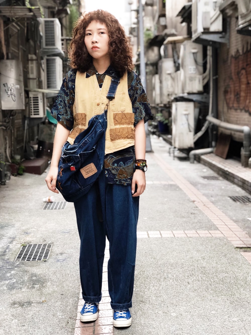 「ootd、古着、古着MIX」｜「VINTAGEのアイテム（シャツ/ブラウス、その他）」を使った、三皮三皮さん（レディース・158cm）の春コーディネートの1枚目の写真