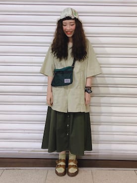 「VINTAGE（ヴィンテージ）のアイテム（シャツ/ブラウス）」を使った、三皮三皮さん（レディース・157cm）の夏コーディネート