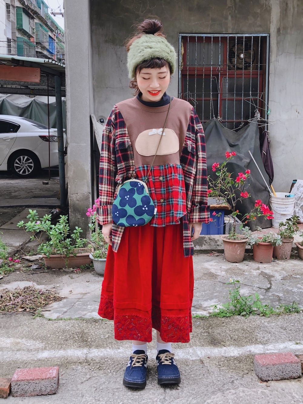 「ootd、vintage、古着、古着MIX、古着コーデ」｜「VINTAGEのアイテム（トップス、その他）」を使った、三皮三皮さん（レディース・158cm）の冬コーディネートの1枚目の写真