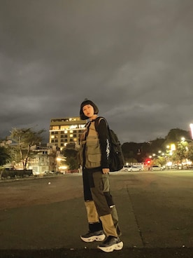 「NIKE（ナイキ）のアイテム（スニーカー、ブラック系）」を使った、chuching さん（レディース・156cm）の冬コーディネート