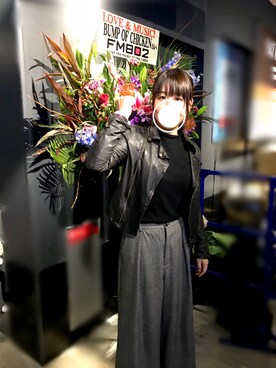 「ライブ」｜「アイテム（ライダースジャケット）」を使った、ななおさん（レディース・162cm）の秋コーディネート