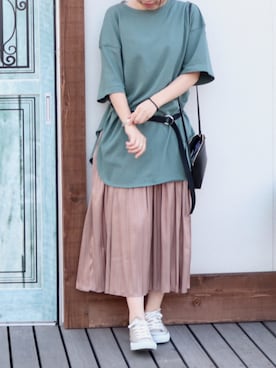 「fes（フェス）のアイテム」を使った、ななおさん（レディース・162cm）の春コーディネート