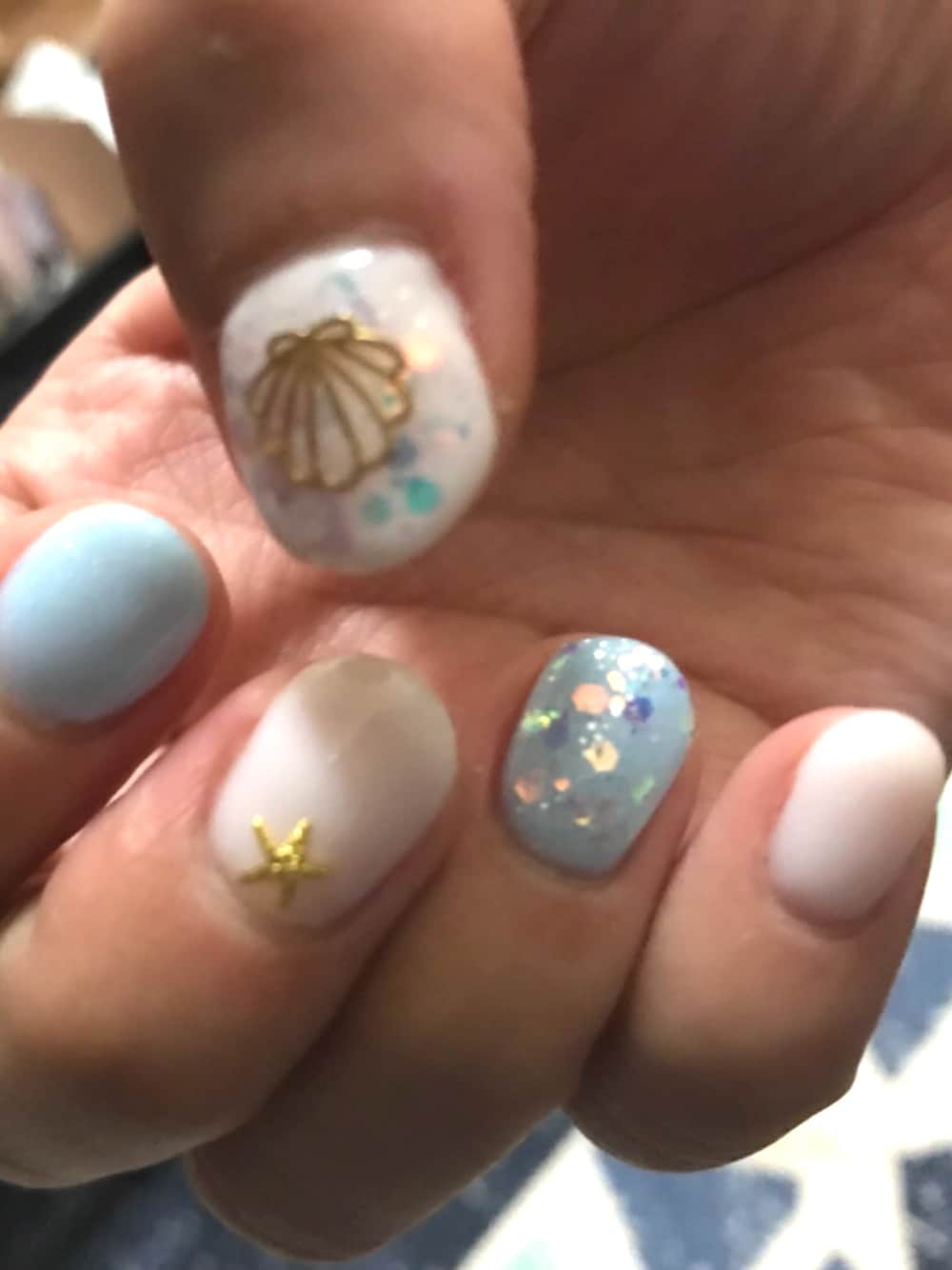 「NAILSのアイテム（ハンドケア/ハンドクリーム、ブルー系）」を使った、♡♡てばく♡♡さん（レディース・165cm）の秋コーディネートの1枚目の写真
