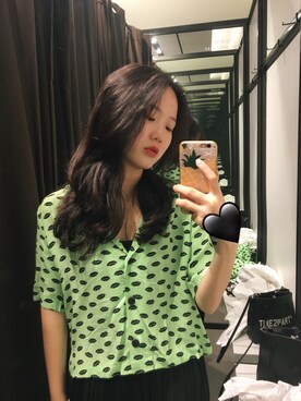 「ZARA（ザラ）のアイテム（シャツ/ブラウス、グリーン系）」を使った、肉酱-姐姐さん（レディース）の夏コーディネート