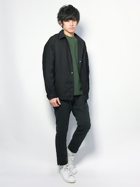 「クルーネックニット」｜「アイテム（その他アウター）」を使った、むんさん（メンズ・179cm）の冬コーディネート