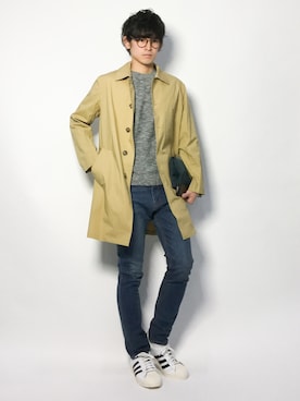 「クルーネックニット」｜「アイテム（ステンカラーコート）」を使った、むんさん（メンズ・179cm）の冬コーディネート