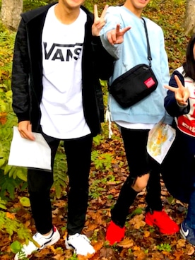 「ZARA（ザラ）のアイテム（スウェット、ブルー系）」を使った、木塚   楽さん（メンズ・174cm）の秋コーディネート