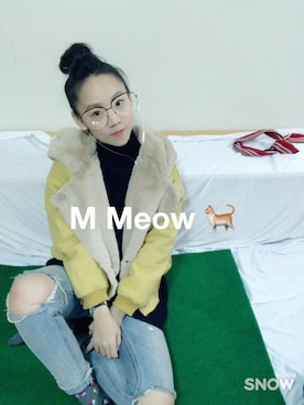 「Lulus（-）のアイテム（パンツ）」を使った、Noemie さん（レディース・165cm）の冬コーディネート