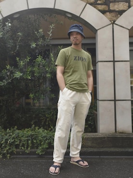 「アイテム（サンダル）」を使った、草野 明郎さん（メンズ・179cm）の夏コーディネート