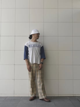 「アイテム（ドレスシューズ、ブラウン系）」を使った、草野 明郎さん（メンズ・179cm）の夏コーディネート