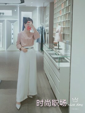 「アイテム（チノパンツ）」を使った、田还还さん（レディース・158cm・20代）の夏コーディネート