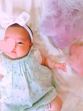 「H&M baby」｜「アイテム（ワンピース/ドレス）」を使った、socoroさん（キッズ・60cm）の春コーディネート