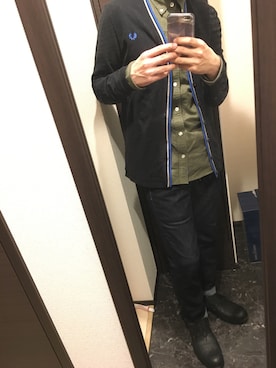 「FRED PERRY（フレッドペリー）のアイテム（カーディガン/ボレロ）」を使った、アルトさん（メンズ・165cm）の秋コーディネート