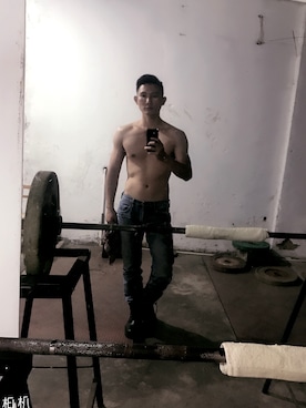 死死若丸さんのコーディネート