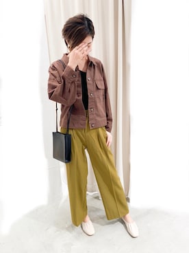 「アントマリーズ」｜「アイテム（スラックス）」を使った、カン JTさん（レディース・170cm）の秋コーディネート