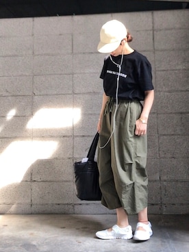 「yoko sakamoto（ヨーコサカモト）のアイテム」を使った、ワニコさん（レディース・163cm）の夏コーディネート