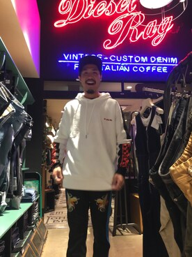 「DIESEL（ディーゼル）のアイテム（Tシャツ/カットソー）」を使った、yamachaaanさん（メンズ・173cm）の夏コーディネート