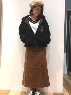 Misato.Sさんの「・RAYCASSINコーデュロイダブルボタンスカート」を使ったコーディネート