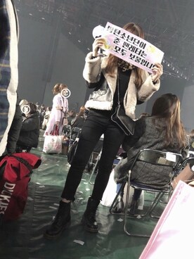 「BTS」｜「アイテム（ブーツ）」を使った、きさん（レディース・158cm）の冬コーディネート