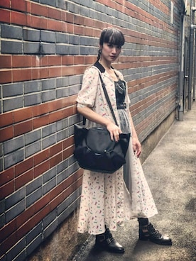 「ネコ」｜「アイテム（シャツワンピース）」を使った、IMOKOさん（レディース・170cm）の夏コーディネート
