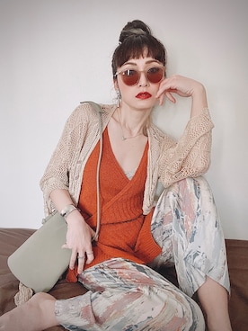 「petitcro（プティクロ）のpetitcro  ワイドバングル PCKB1901001（バングル/リストバンド）」を使った、IMOKOさん（レディース・170cm）の春コーディネート