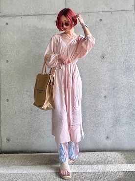 「Happy John（ハッピージョン）のアイテム（シャツワンピース）」を使った、IMOKOさん（レディース・170cm）の夏コーディネート
