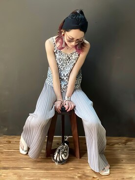 「petitcro（プティクロ）のpetitcro  ワイドバングル PCKB1901001（バングル/リストバンド）」を使った、IMOKOさん（レディース・170cm）の夏コーディネート