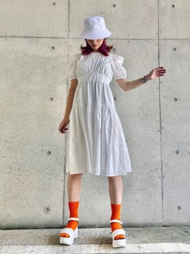 「petitcro（プティクロ）のpetitcro  ワイドバングル PCKB1901001（バングル/リストバンド）」を使った、IMOKOさん（レディース・170cm）の夏コーディネート