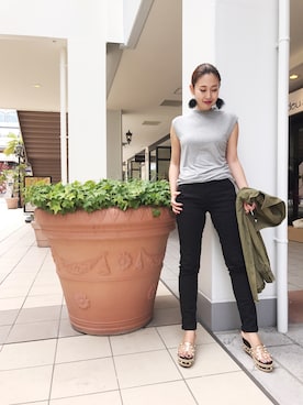 「M.deux（エムドゥ）のアイテム（デニムパンツ）」を使った、miyaさん（レディース・155cm）の秋コーディネート