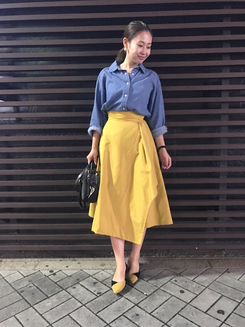 スカート（イエロー系）を使った「ダンガリーシャツ」の人気