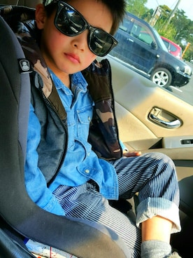 「アイテム（ダウンベスト）」を使った、田中繁樹さん（キッズ・124cm）の春コーディネート