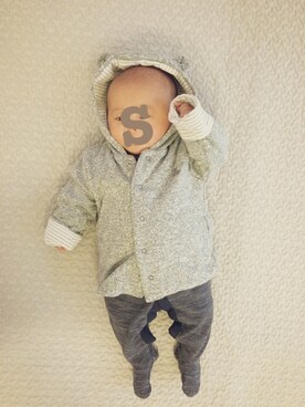 「babygap」｜「アイテム（その他トップス）」を使った、mameさん（キッズ・60cm）の秋コーディネート