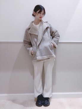 「オールホワイト」｜「アイテム（ムートンコート）」を使った、miさん（レディース・160cm）の冬コーディネート