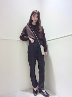 「ワイドテーパードパンツ」｜「アイテム（その他）」を使った、miさん（レディース・160cm）の秋コーディネート