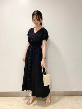 「アイテム（サンダル、ゴールド系）」を使った、miさん（レディース・160cm）の春コーディネート