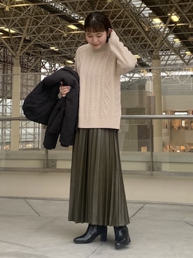 「オリーブ」｜「アイテム（ダウンジャケット/コート）」を使った、miku kawamuraさん（レディース・157cm）の冬コーディネート