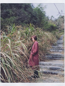 「avvnのアイテム（ダウンジャケット/コート、レッド系）」を使った、鹅妹子婴さん（レディース・158cm）の冬コーディネート