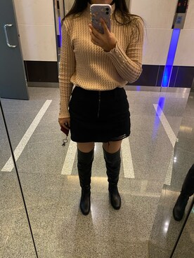 「EGOIST（エゴイスト）のアイテム（スカート）」を使った、Vivian Yehさん（レディース・161cm）の冬コーディネート