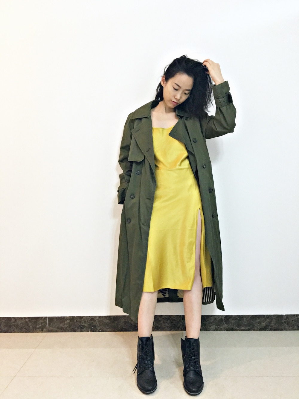 「休日スタイル、秋のコーデ、秋服」｜「SLYのアイテム（トレンチコート、グリーン系）」を使った、一周_fishさん（レディース・157cm）の秋コーディネートの1枚目の写真