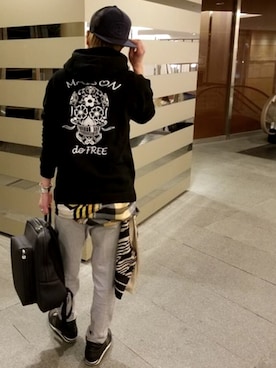 「DEUS EX MACHINA（デウスエクスマキナ）のアイテム（キャップ）」を使った、MKさん（メンズ・175cm）の春コーディネート