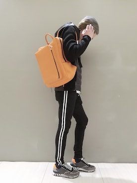 「RAWLIFE（ロウライフ）のP448/ピーフォーフォーエイト/THE BOSTON（スニーカー）」を使った、MKさん（メンズ・175cm）の秋コーディネート