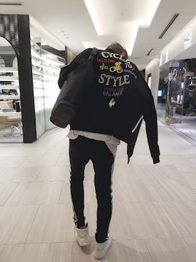 「RAWLIFE（ロウライフ）のアイテム（パンツ）」を使った、MKさん（メンズ・175cm）の秋コーディネート