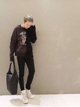 「RAWLIFE（ロウライフ）のアイテム（パンツ）」を使った、MKさん（メンズ・175cm）の秋コーディネート