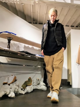 「アイテム（ダウンベスト）」を使った、MKさん（メンズ・175cm）の冬コーディネート