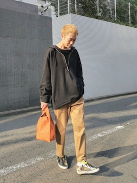 「アイテム（ショルダーバッグ、オレンジ系）」を使った、MKさん（メンズ・175cm）の秋コーディネート