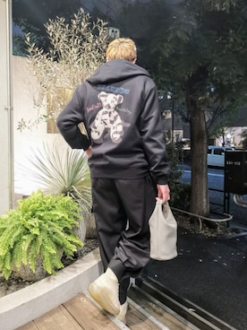 「アイテム（ハンドバッグ）」を使った、MKさん（メンズ・175cm）の冬コーディネート