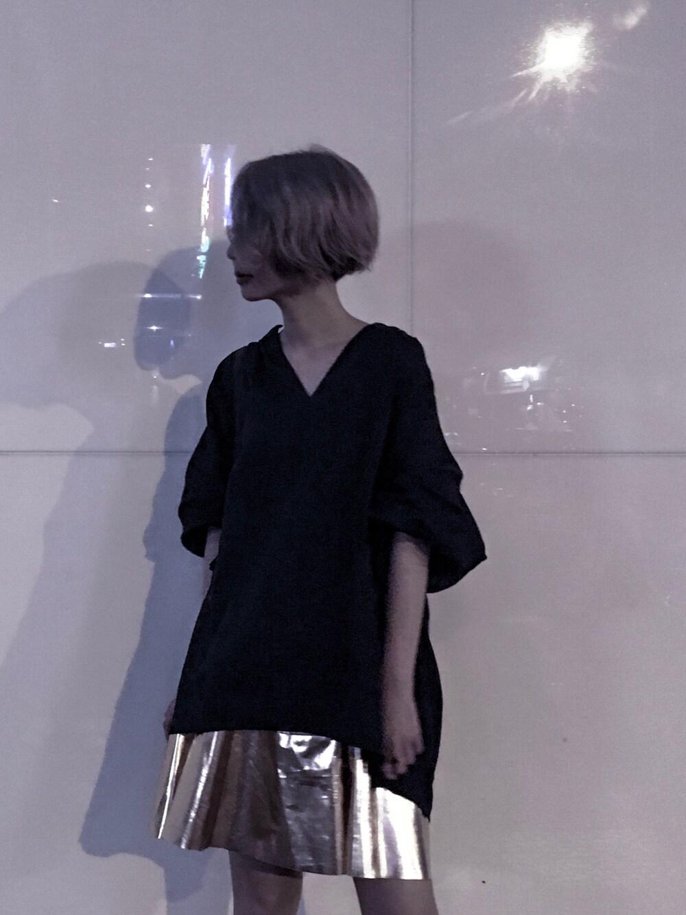 「大人カジュアル、spring、black、gold、ootd、vintage、古着」｜「MONKIのアイテム（スカート、ゴールド系）」を使った、maness.kmyさん（レディース・154cm）の春コーディネートの1枚目の写真