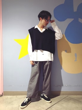 「アイテム（サングラス、パープル系）」を使った、黒坂学さん（メンズ・171cm）の春コーディネート